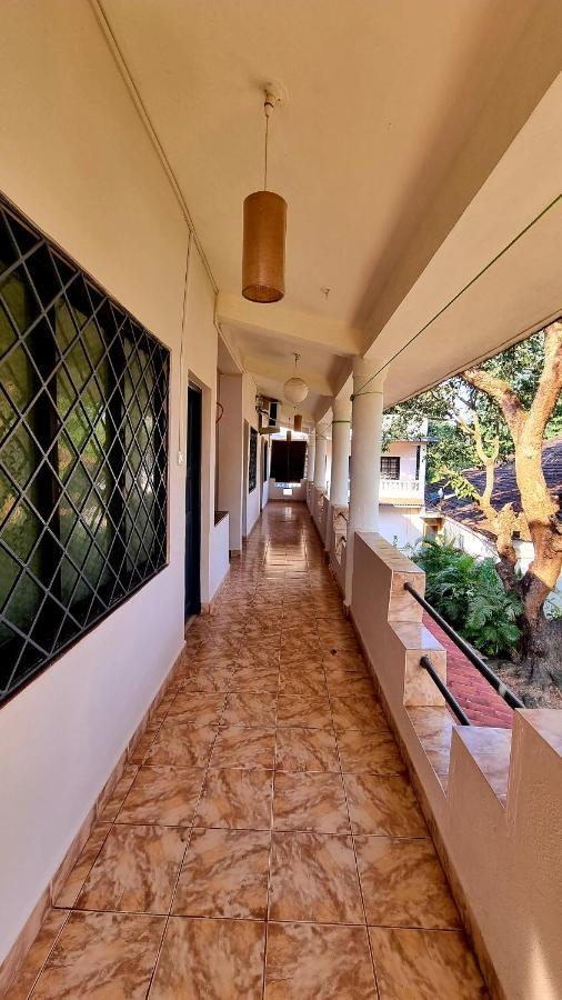 Garden Villa 瓦加托 外观 照片